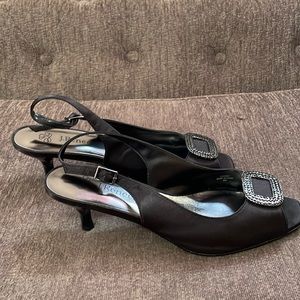 J. Renee slingback black heels, size 8W